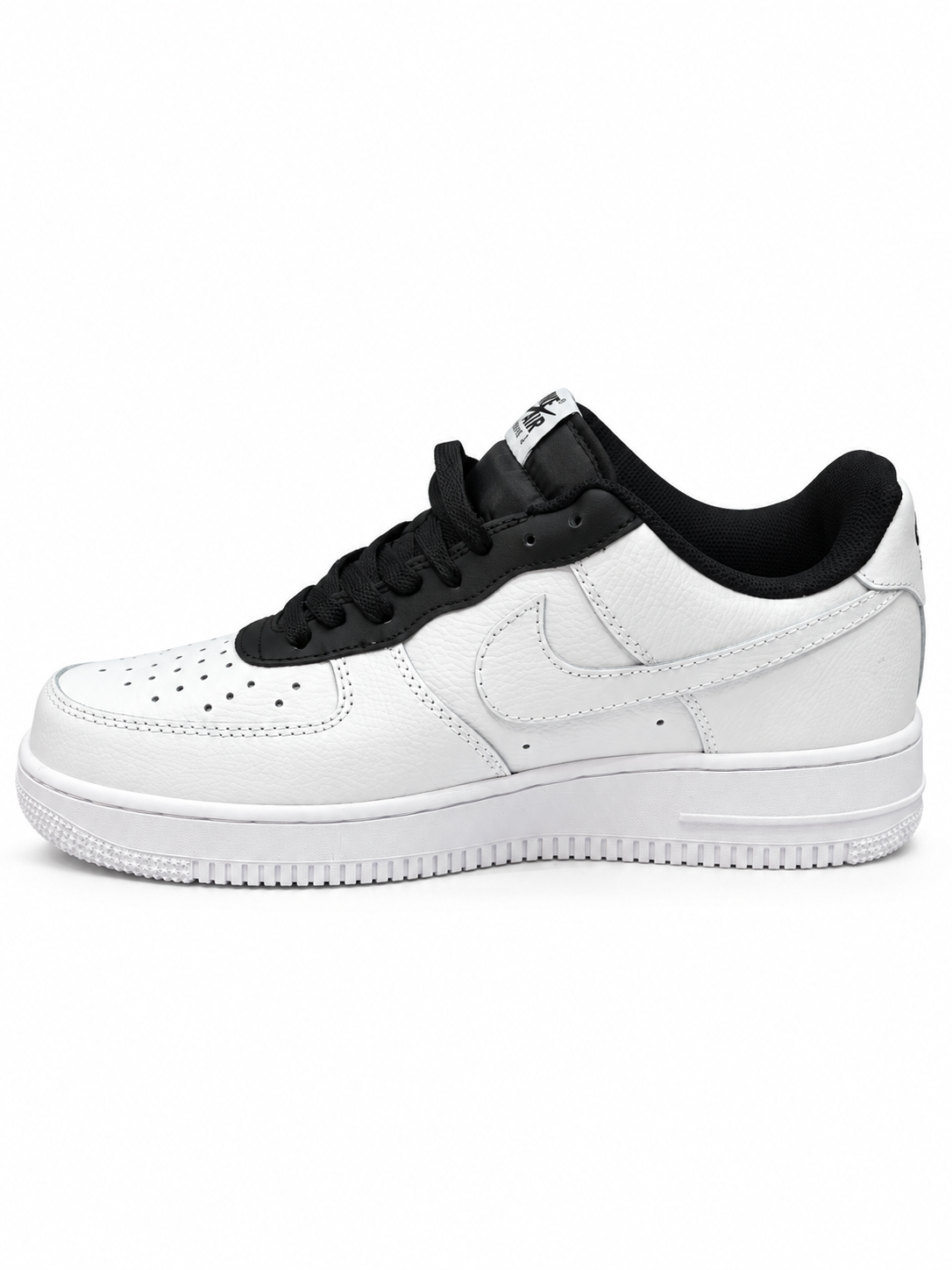 NIKE AIR FORCE