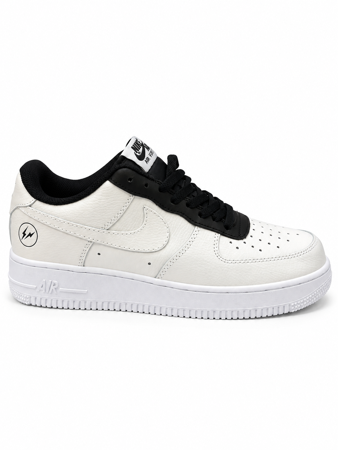 NIKE AIR FORCE